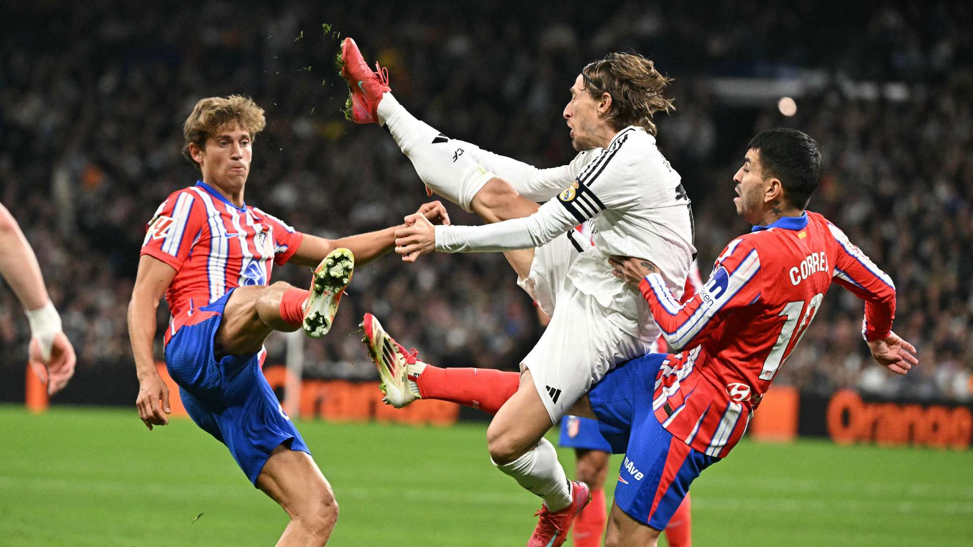 場比賽中 場比賽中