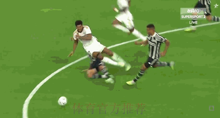 友谊赛-皇马2-0曼联 贝林厄姆首球何塞卢潇洒倒钩 友谊赛-皇马2-0曼联 贝林厄姆首球何塞卢潇洒倒钩